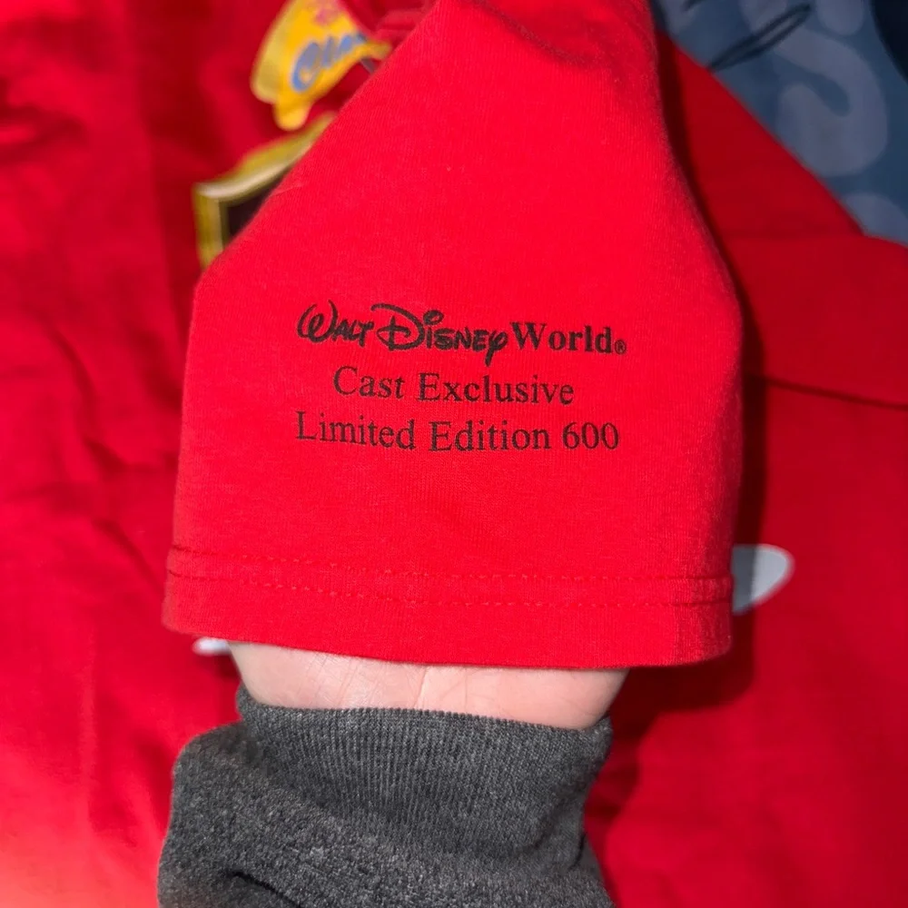 Disney Classics Cast‎ Exclusive T-Shirt 101 Dalmatians Movie Limited Edition